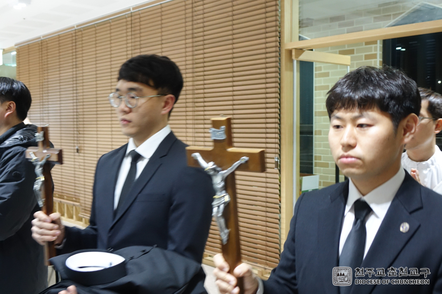 2019-02-14 at 19-23-06.jpg