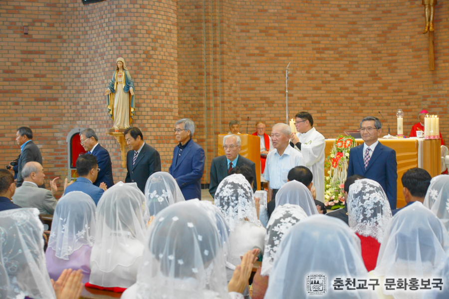 60주년 견진 및 미사 (165).jpg