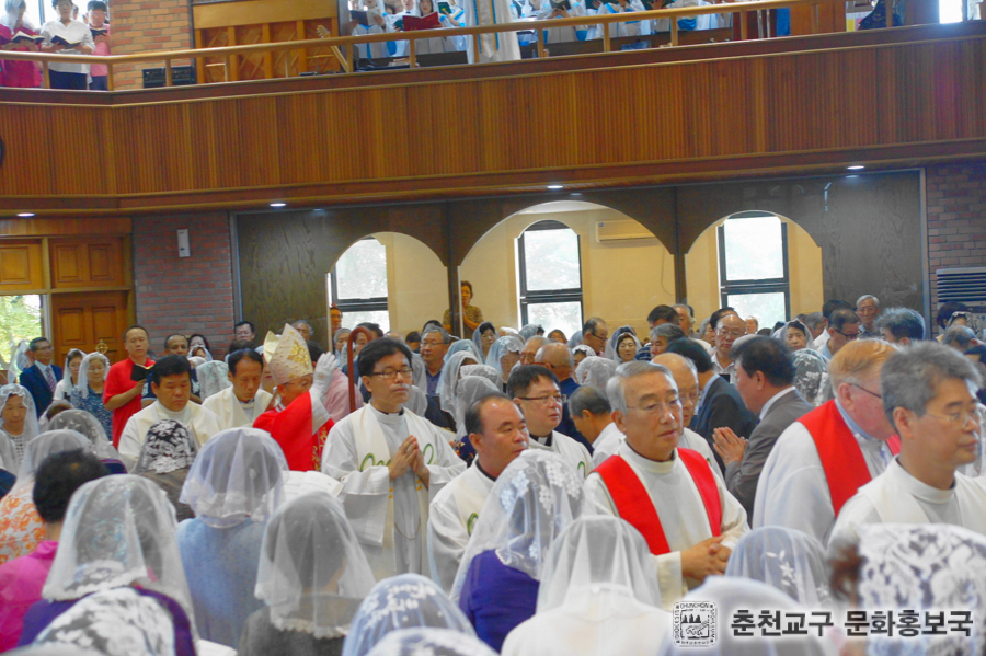 60주년 견진 및 미사 (55).jpg