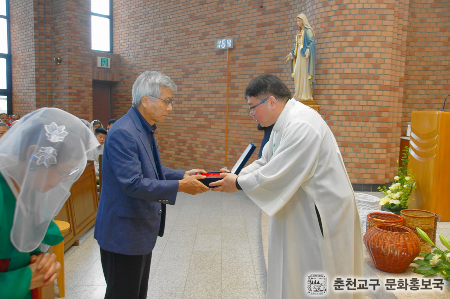 60주년 견진 및 미사 (168).jpg