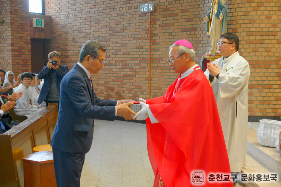 60주년 견진 및 미사 (123).jpg