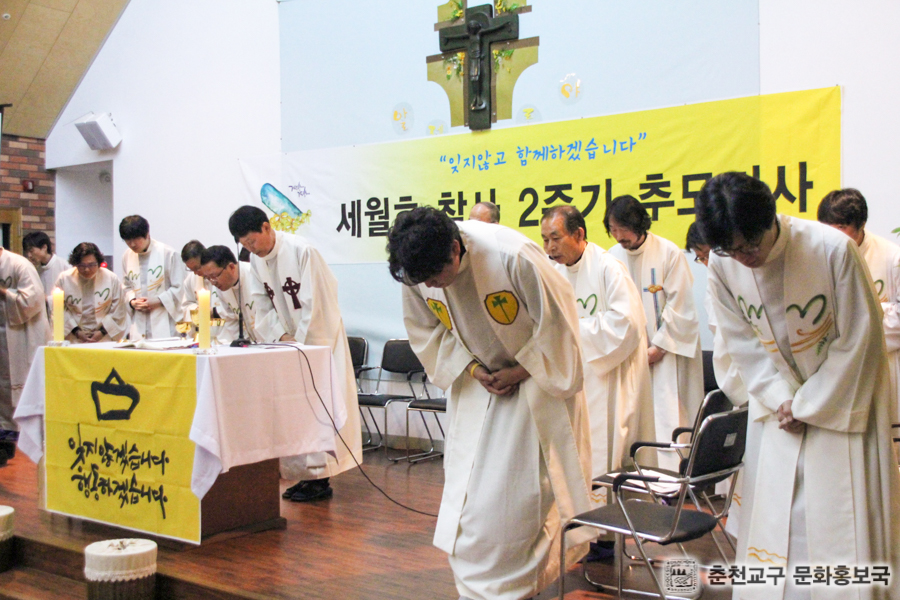 160418 세월호 2주기 미사-24.jpg