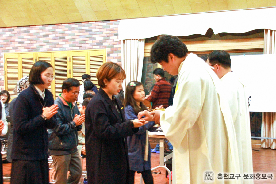160418 세월호 2주기 미사-26.jpg