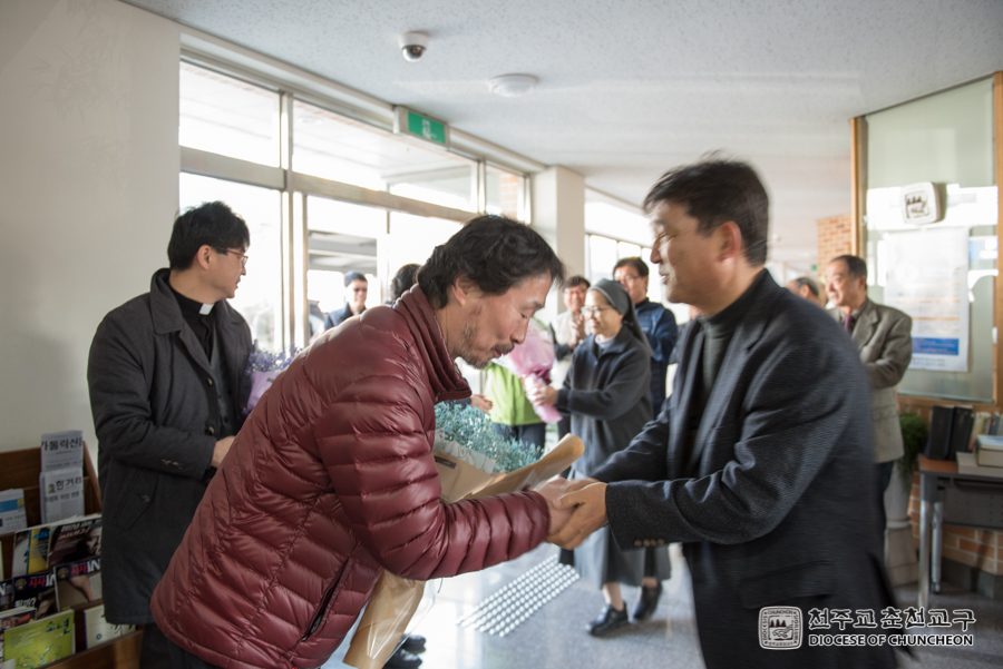 2017-02-23 at 12-01-09.jpg