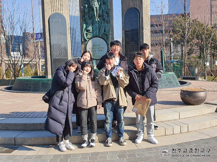 2019-12-15 at 12-32-24.jpg