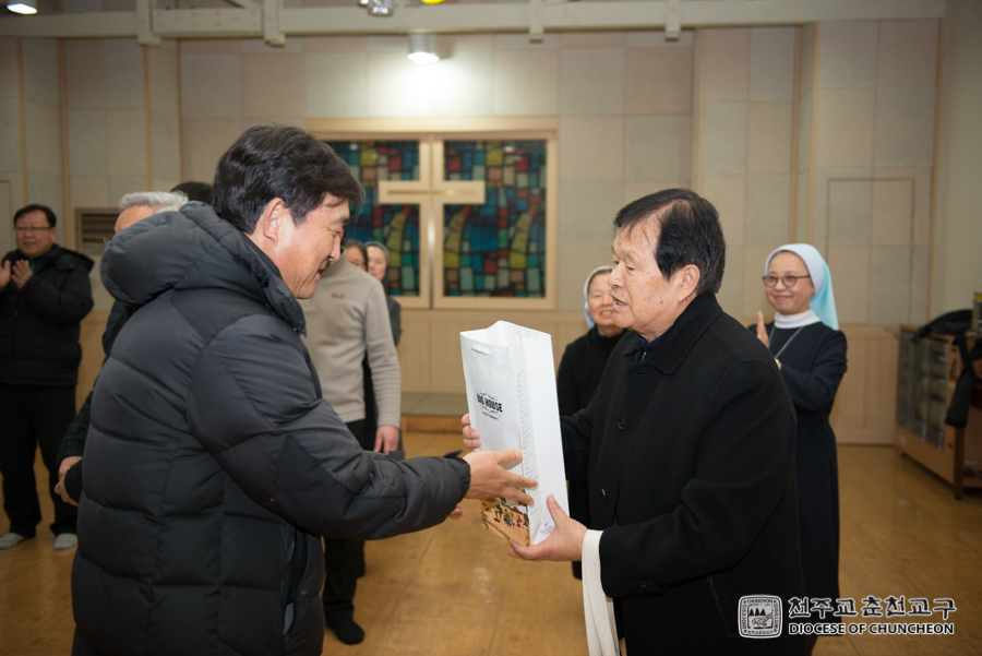 2017-02-11 at 18-12-19.jpg