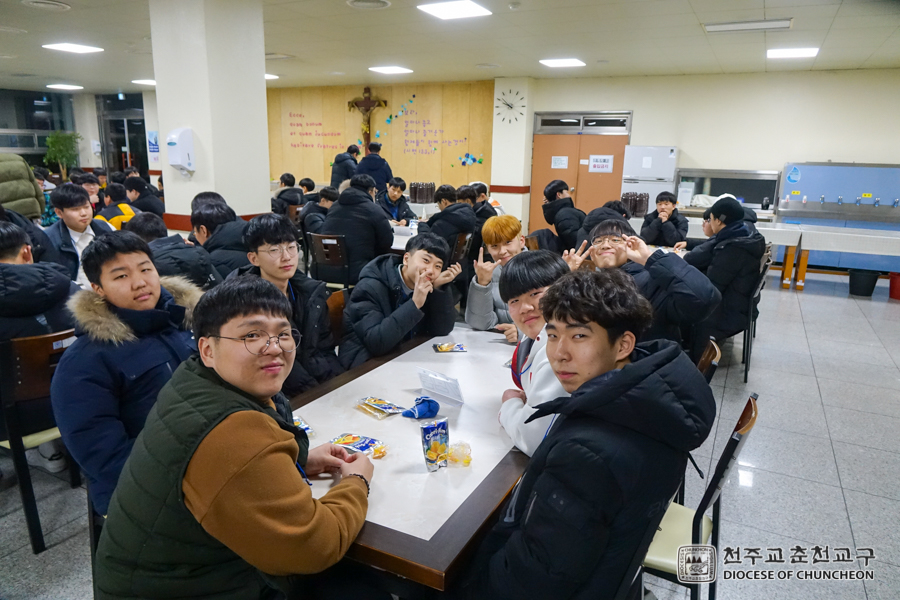 2019-01-21 at 21-06-28.jpg