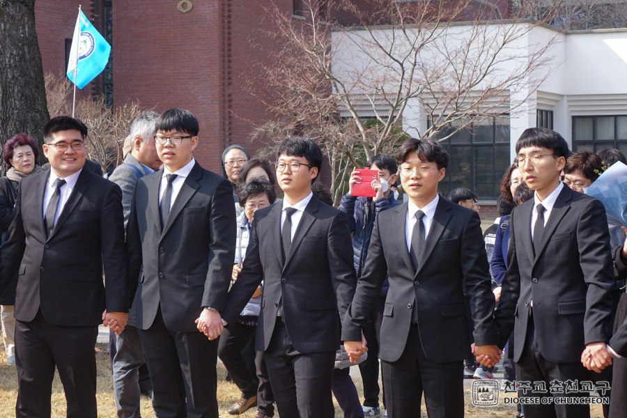 2019-03-01 at 10-59-15.jpg