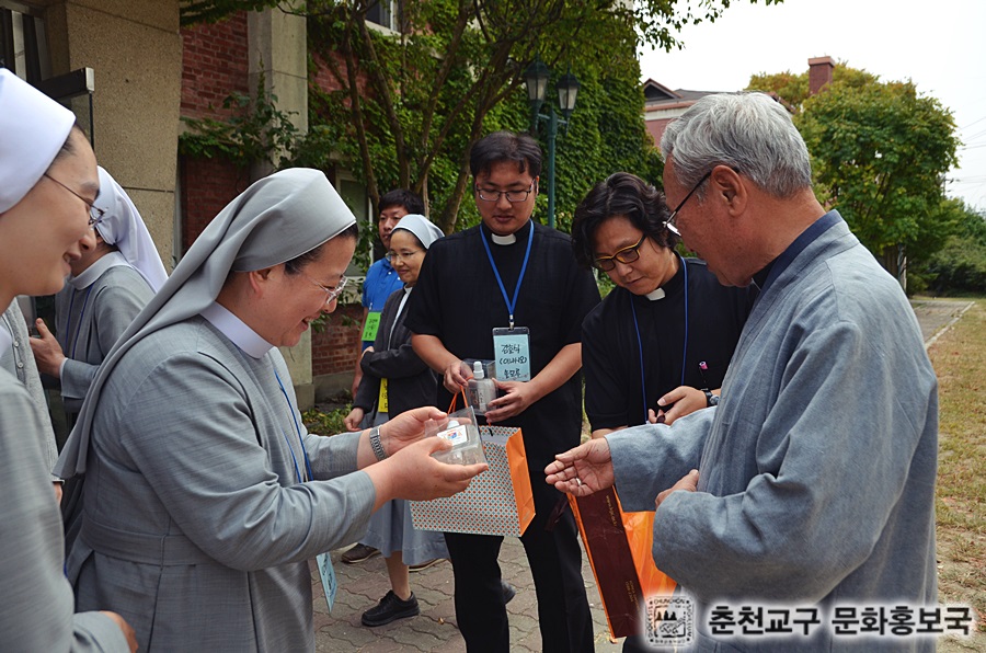 2015사제수도자연수 (109).JPG