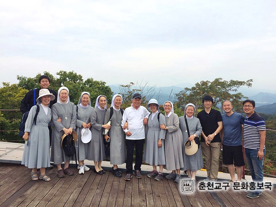 2015주일학교사제수도자연수야외나들이 (2).jpg