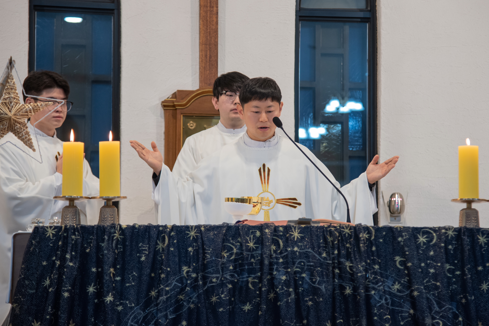 새사제순회미사0009.JPG