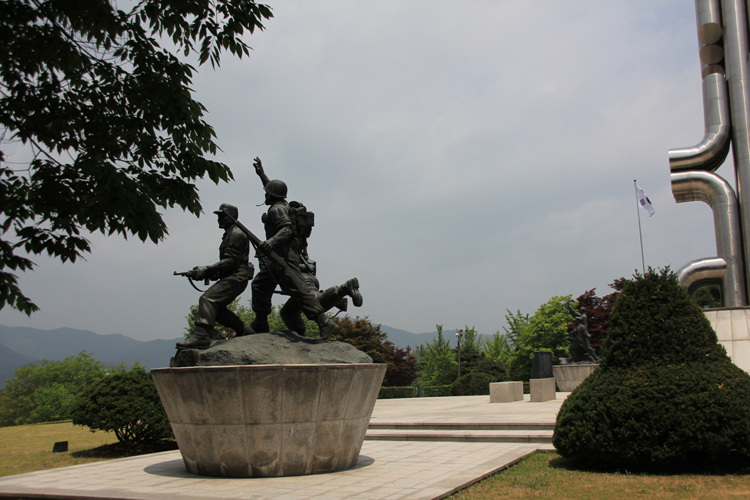196.jpg